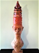 Cosa ti sei messo in testa? Pezzo unico artigianale in ceramica. Altezza cm 70