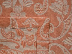 Runner da tavola, tessuto artigianalmente floreale, disponibile nella misura cm 100x45, colore rosso