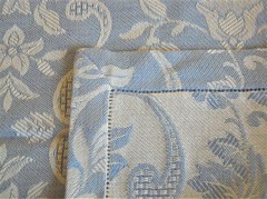 Runner da tavola, tessuto artigianalmente con disegno floreale cm 300x45 blu