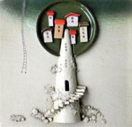 Quadro grande, pezzo unico artigianale in ceramica. Altezza 36 cm. Cornice bianca